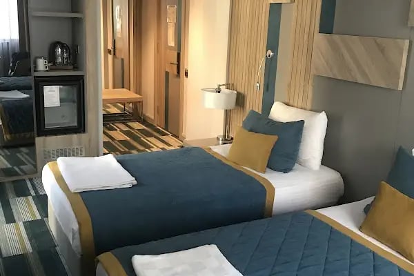 İZZ OTEL - Resim 4