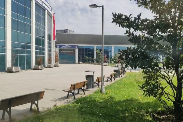İBB Bayrampaşa Hidayet Türkoğlu Spor Kompleksi - Resim 15