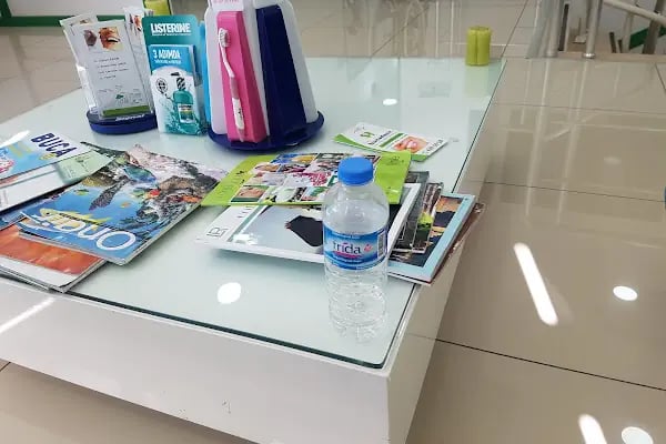 Özel Buca Dent Ağız ve Diş Sağlığı Polikliniği - Resim 2