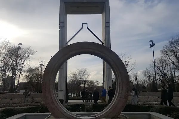 Gençlik Parkı Gençlik Merkezi - Resim 3