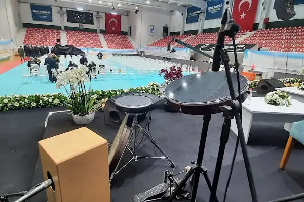 Aliağa Belediyesi Spor Kompleksi - Resim 19