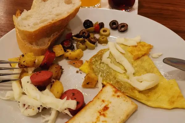Ramada Encore by Wyndham Gebze - Resim 9
