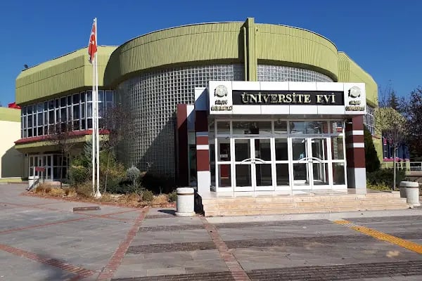 Selçuk Üniversitesi - Resim 19