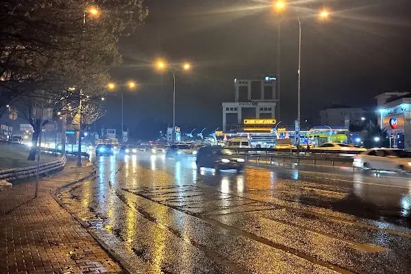 Huzurevi Metro İstasyonu - Resim 3