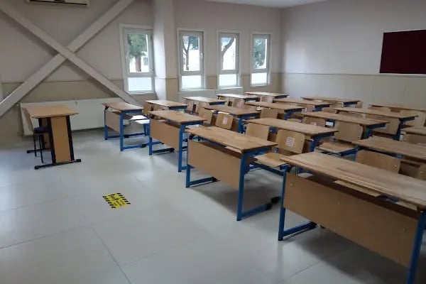 TSO Gazi İmam Hatip Ortaokulu - Resim 2