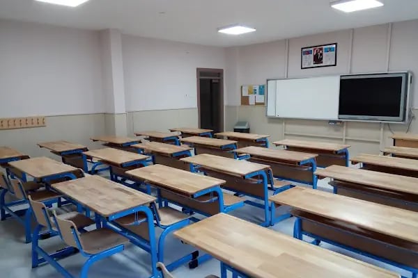 TSO Gazi İmam Hatip Ortaokulu - Resim 9