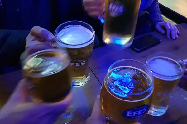 Takıl Cafe ve Bar | Bornova Bar | Bornova Alkollü Mekan | Bornova Eğlenceli Mekan | Bornova Cafe - Resim 6