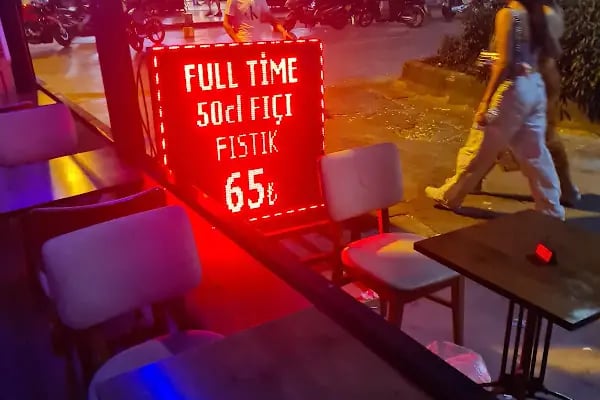Takıl Cafe ve Bar | Bornova Bar | Bornova Alkollü Mekan | Bornova Eğlenceli Mekan | Bornova Cafe - Resim 12