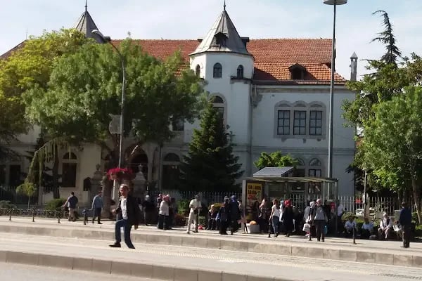 Kayalı Park Tramvay Durağı Adliye-Kampüs - Resim 7