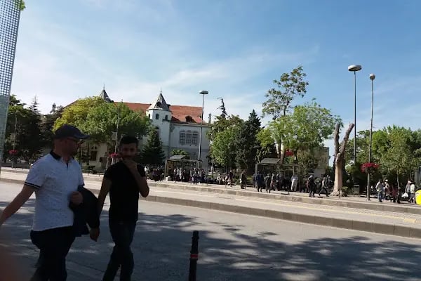 Kayalı Park Tramvay Durağı Adliye-Kampüs - Resim 4