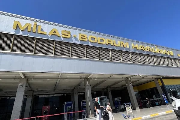 Avis - Bodrum Havalimanı İç Hatlar Şubesi - Resim 4