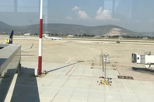 Avis - Bodrum Havalimanı İç Hatlar Şubesi - Resim 2