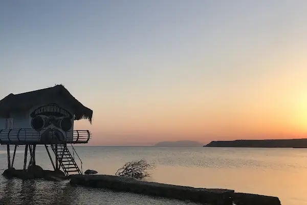 Altunhan Beach kamp alanı - Resim 6