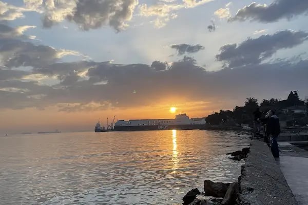 Güzelyalı Plajı - Resim 3
