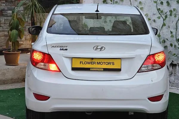 FLOWER RENT A CAR AUTO - Resim 7
