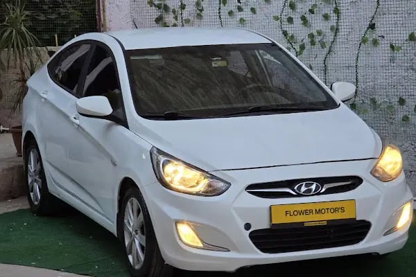 FLOWER RENT A CAR AUTO - Resim 9