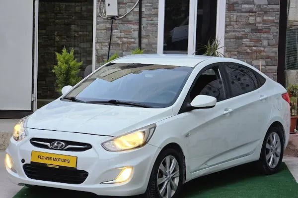 FLOWER RENT A CAR AUTO - Resim 2