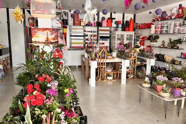 Konya Denizatı Çiçekçilik & Butik çikolata San.Tic.ltd.şti - Resim 3