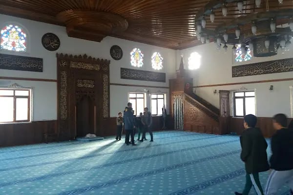 Şehitler Gaziler Camii - Resim 20