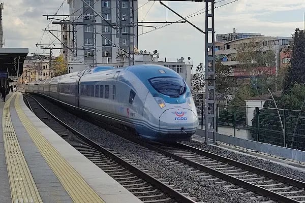 Kartal Tren İstasyonu Marmaray - Resim 12
