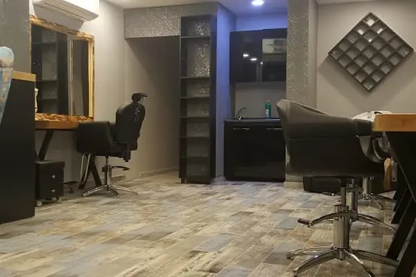 Saloon Burcu Bayan Kuaförü - Resim 5