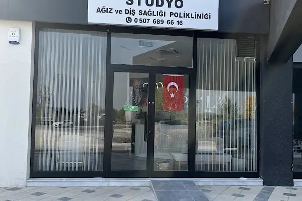A Dental Stüdyo Ağız ve Diş Sağlığı Polikliniği - Resim 9