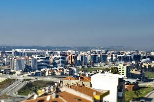 İzmir Ekonomi Üniversitesi - Resim 14