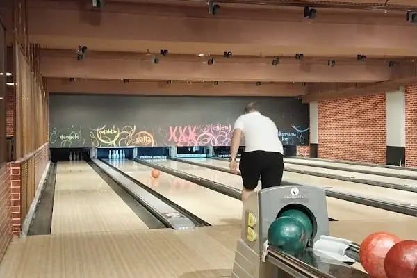 Depoda bowling - Resim 11