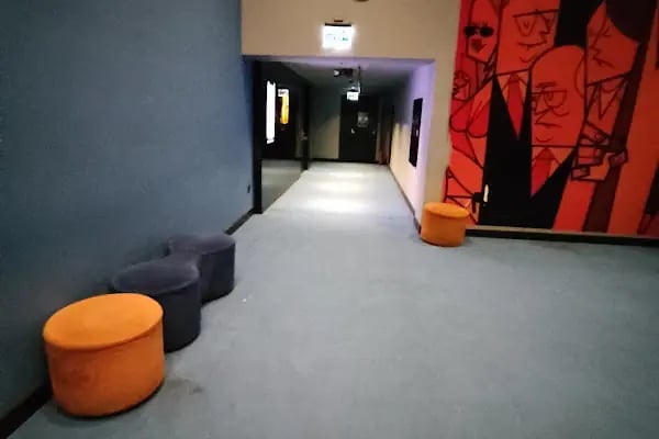 Cinema Neomarin - Resim 20