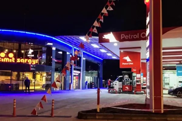 Sura Akaryakıt Madeni Yağlar Ltd. Şti - Resim 1