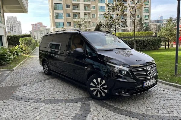 Soförlü Vip Araç Kiralama Şirketi 3C Rental - Resim 4