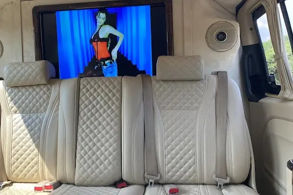 Soförlü Vip Araç Kiralama Şirketi 3C Rental - Resim 10