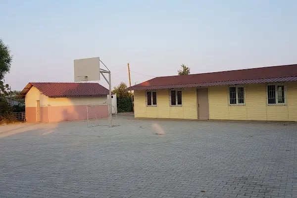 Yusuf Özek İlkokulu - Resim 4