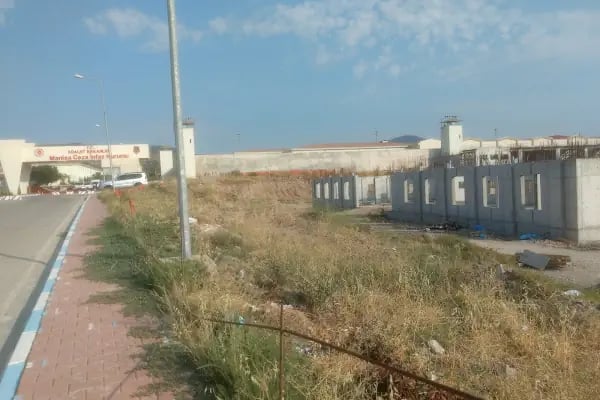 Manisa T Tipi Kapalı Cezaevi - Resim 16