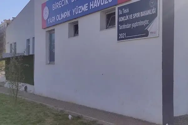 Birecik Belediyesi Yarı Olimpik Yüzme Havuzu - Resim 1