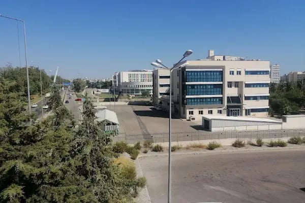 Akdeniz Üniversitesi - Resim 9