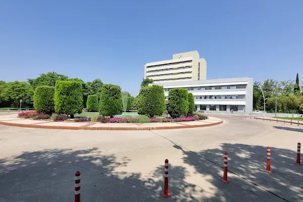 Akdeniz Üniversitesi - Resim 5