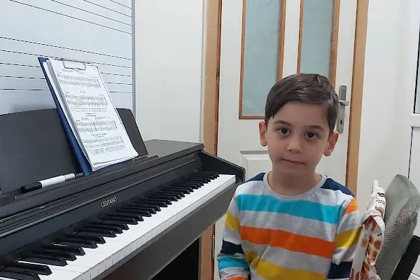 Özel Serdar Serttaş Müzik Kursu - Resim 11