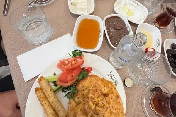 VÂHDE RESTAURANT - Resim 1