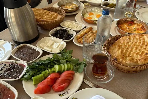 VÂHDE RESTAURANT - Resim 6