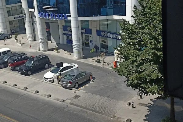 Yapı Kredi - Güneşli Metro Şubesi - Resim 4