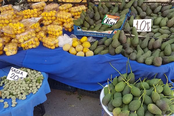 Local’s market on Sundays - Resim 18