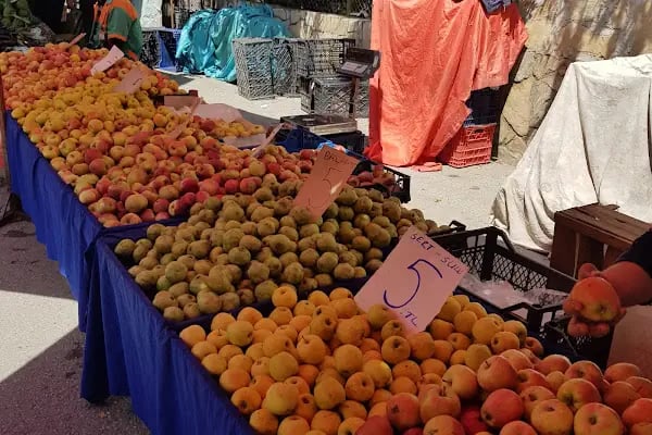 Local’s market on Sundays - Resim 9