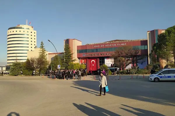 Pamukkale Üniversitesi Kongre ve Kültür Merkezi - Resim 2