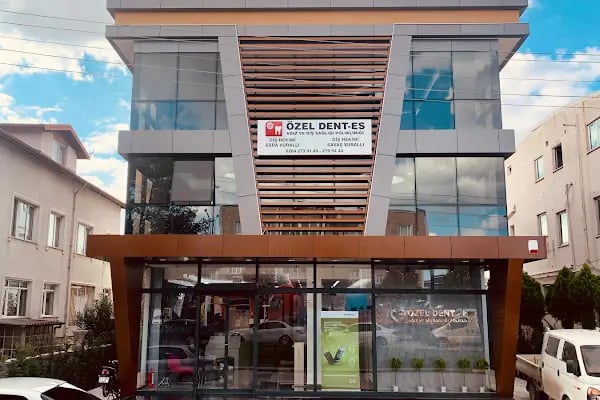 Sakarya Diş Hekimi Savaş Vurallı | Estetik Diş | implant Diş | Zirkonyum Diş | Gülüş Tasarımı | Lamine Diş | Dentes - Resim 1