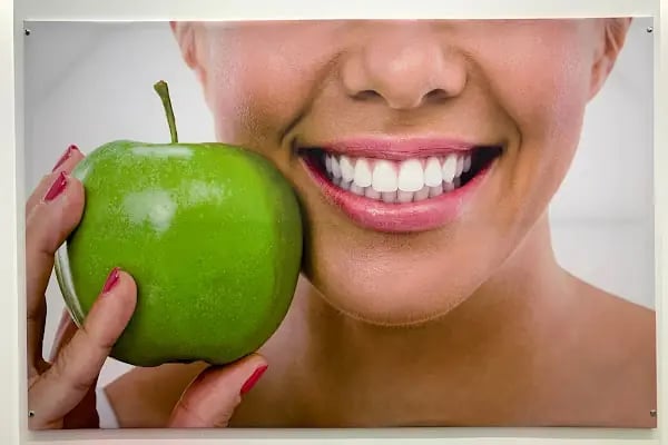 Sakarya Diş Hekimi Savaş Vurallı | Estetik Diş | implant Diş | Zirkonyum Diş | Gülüş Tasarımı | Lamine Diş | Dentes - Resim 5