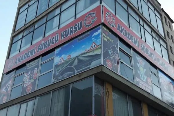 AKADEMİ SÜRÜCÜ KURSU - Resim 3