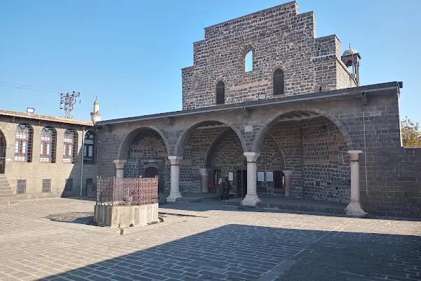 Diyarbakır Kilisesi - Resim 1