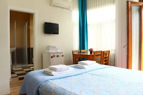 Büyükada Görkemli Hotel&Cafe - Resim 2