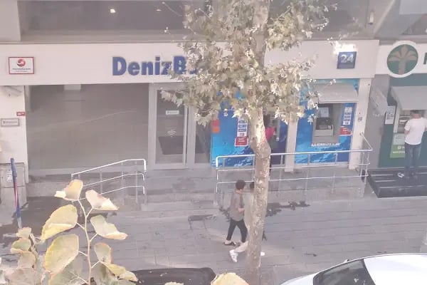 DenizBank Avcılar Çarşı Şubesi - Resim 18